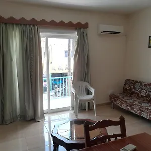 https://femia-court-flat-8.hotelsatayianapa.com